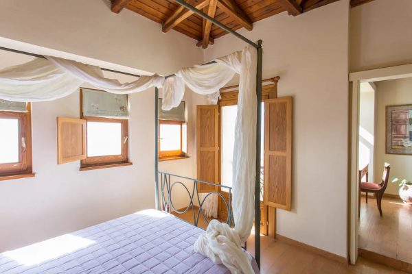ARTISTIC HOUSE - Image 21