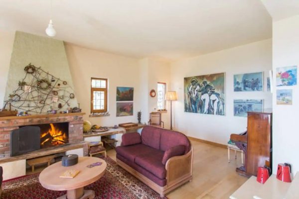 ARTISTIC HOUSE - Image 5